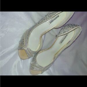 Elegant Silver Women's Shoes